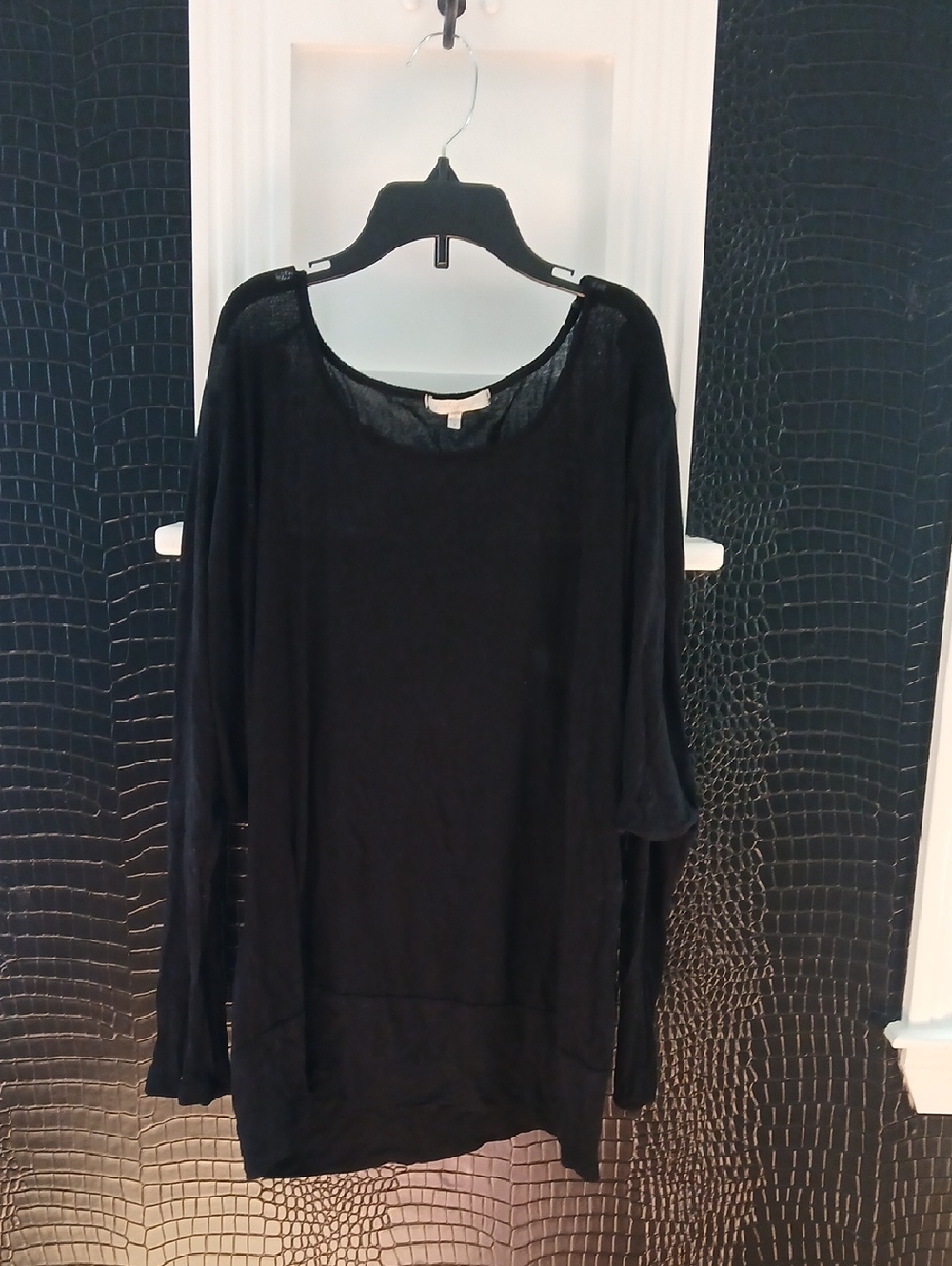 just ginger Black Lightweight Long-Sleeve Top
